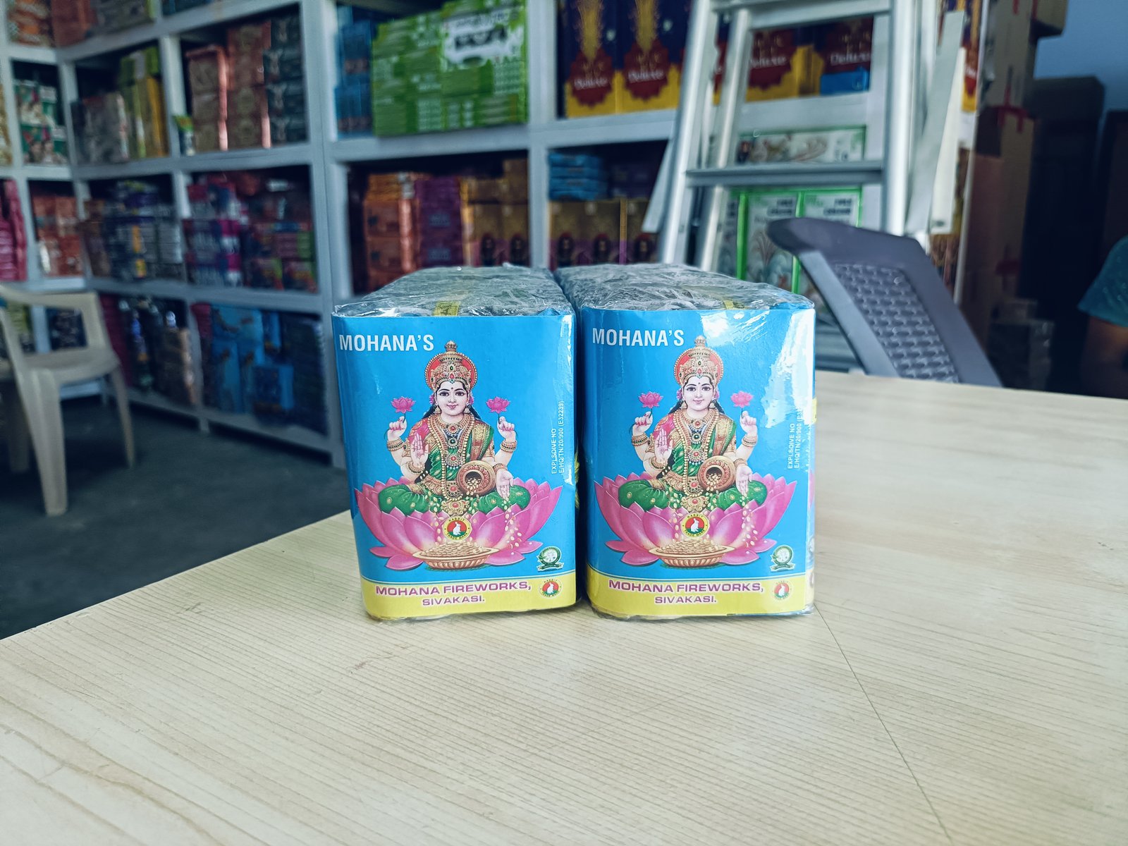 4’ Lakshmi Deluxe